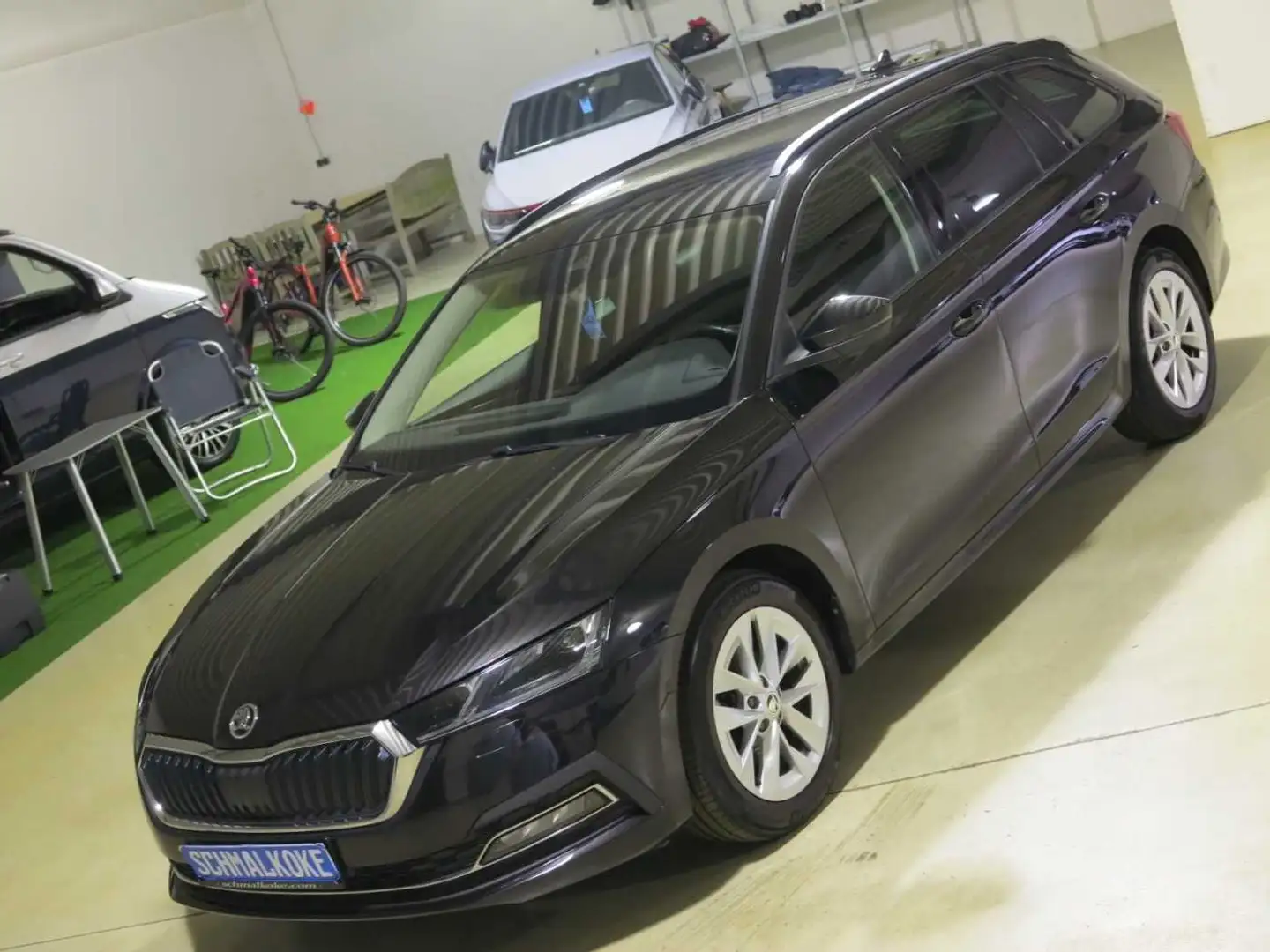 Skoda Octavia Combi 2.0 TDI SCR DSG7 Style AHK Navi Black - 2