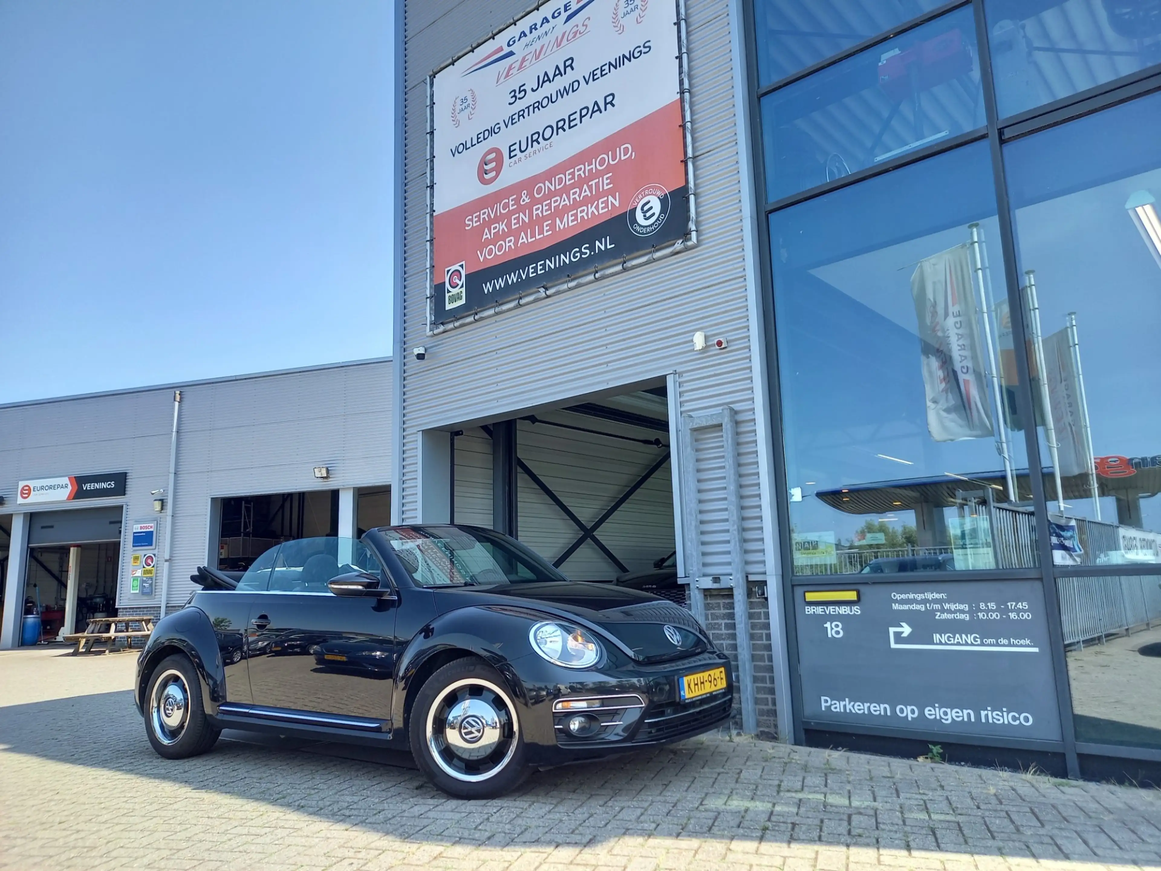 Volkswagen Beetle Cabriolet 1.2 TSI Exclusive Series - CARPLAY / AND — photo 10