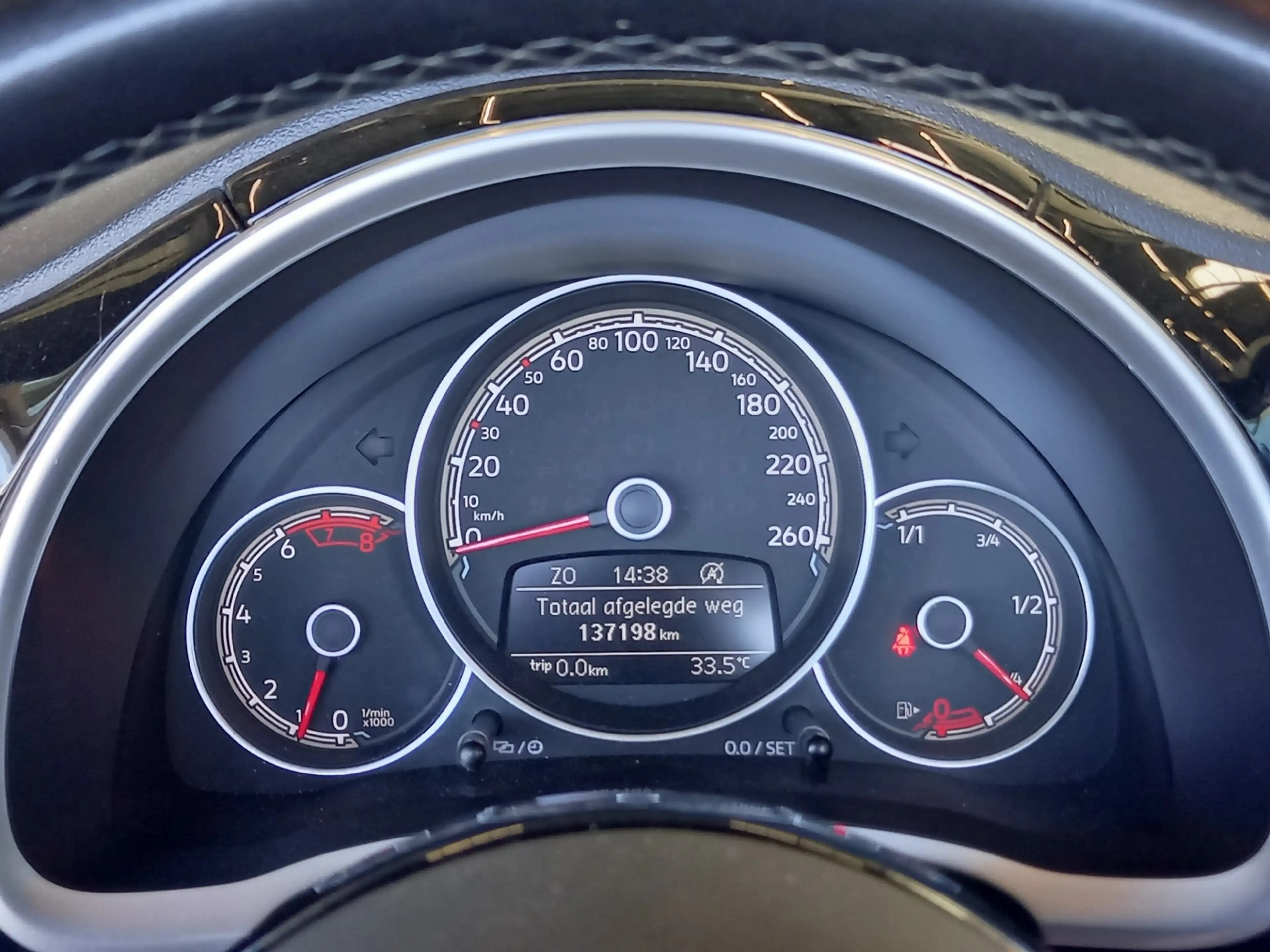 Volkswagen Beetle Cabriolet 1.2 TSI Exclusive Series - CARPLAY / AND — photo 9