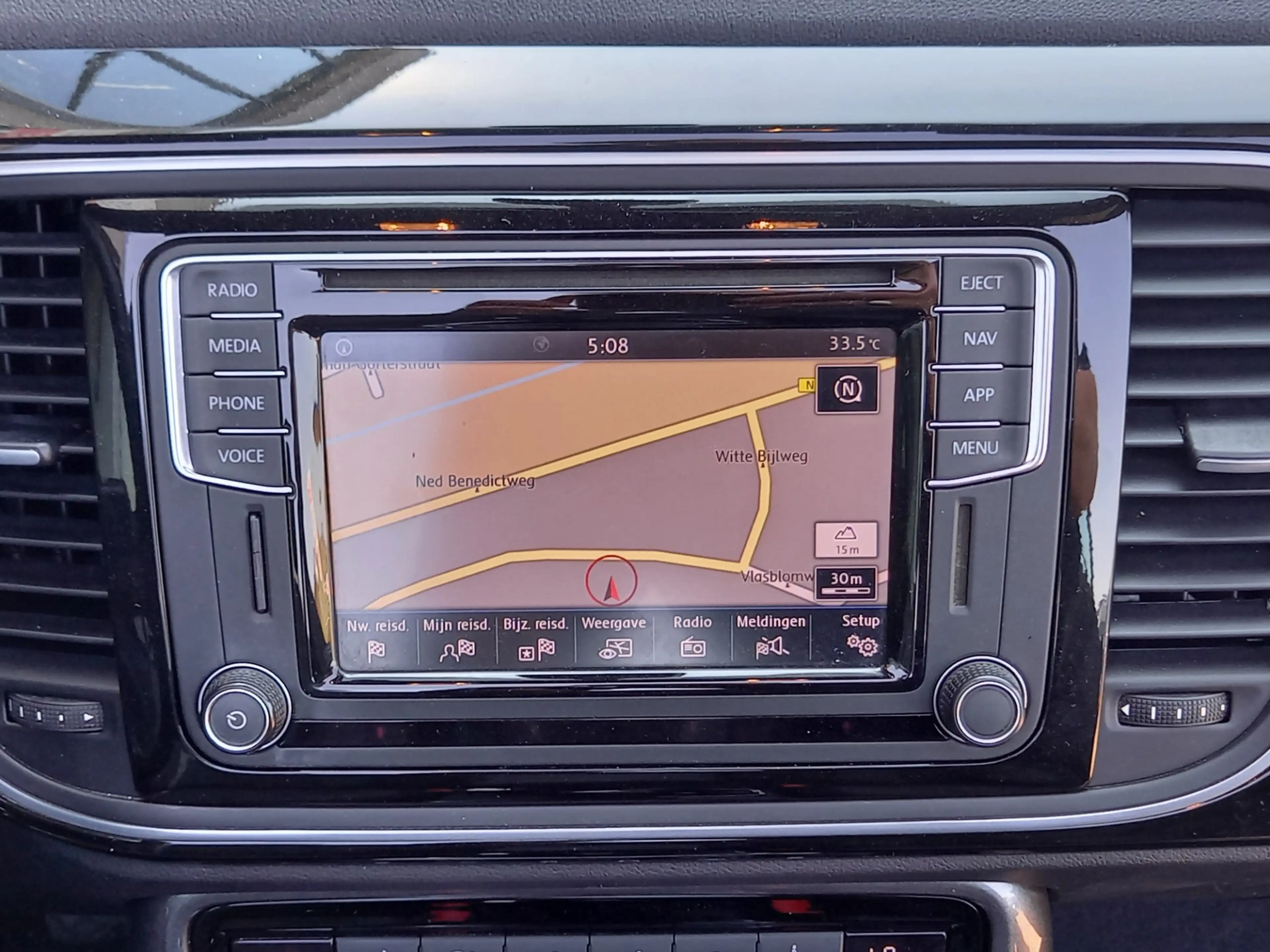 Volkswagen Beetle Cabriolet 1.2 TSI Exclusive Series - CARPLAY / AND — photo 7