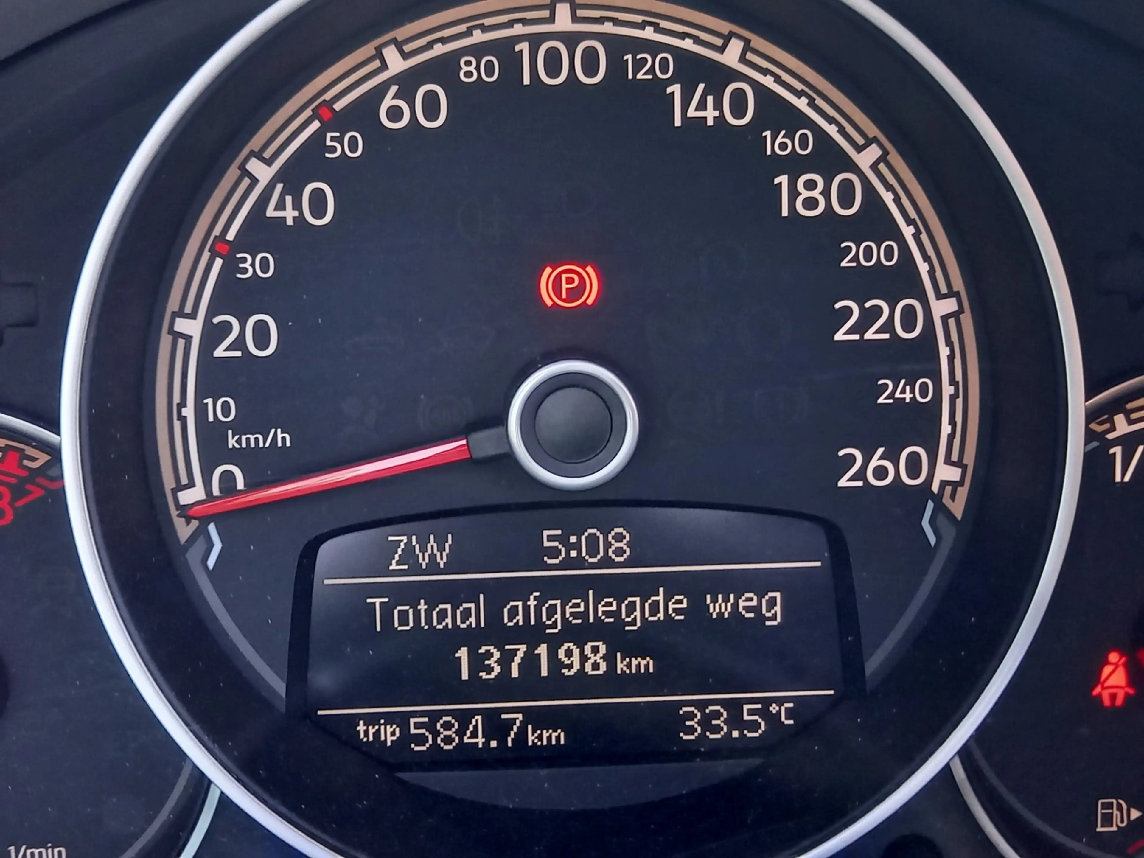 Volkswagen Beetle Cabriolet 1.2 TSI Exclusive Series - CARPLAY / AND — photo 6