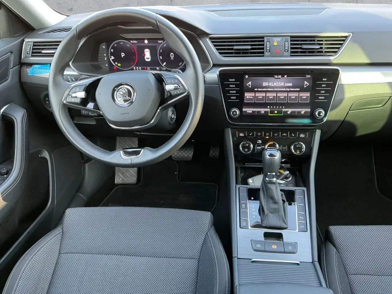 Skoda Superb Combi 2.0 TDI DSG STYLE BEAM+NAVI+SHZ+AHK, миниатюра 9
