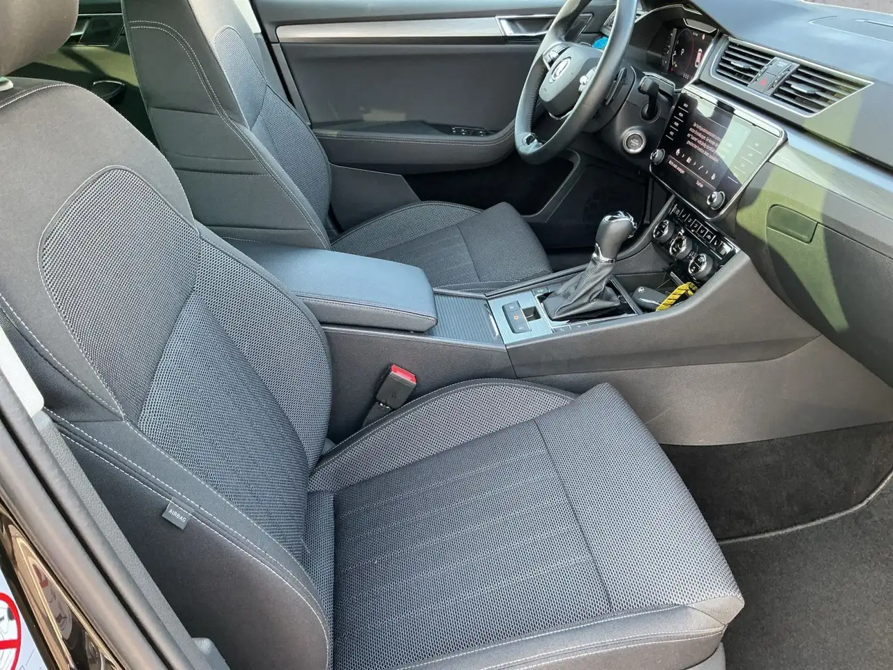 Skoda Superb Combi 2.0 TDI DSG STYLE BEAM+NAVI+SHZ+AHK, миниатюра 13