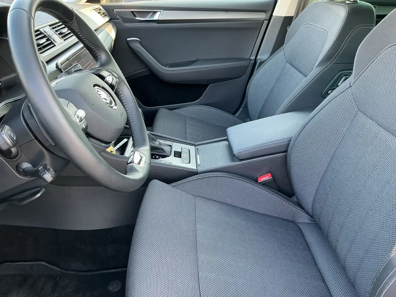 Skoda Superb Combi 2.0 TDI DSG STYLE BEAM+NAVI+SHZ+AHK, миниатюра 12