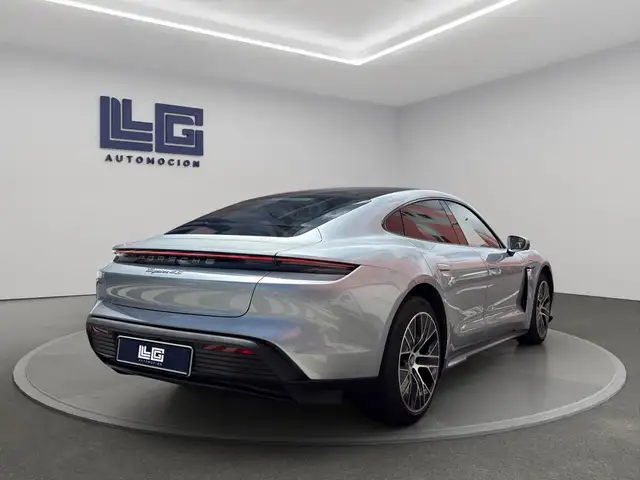 Porsche Taycan view 6