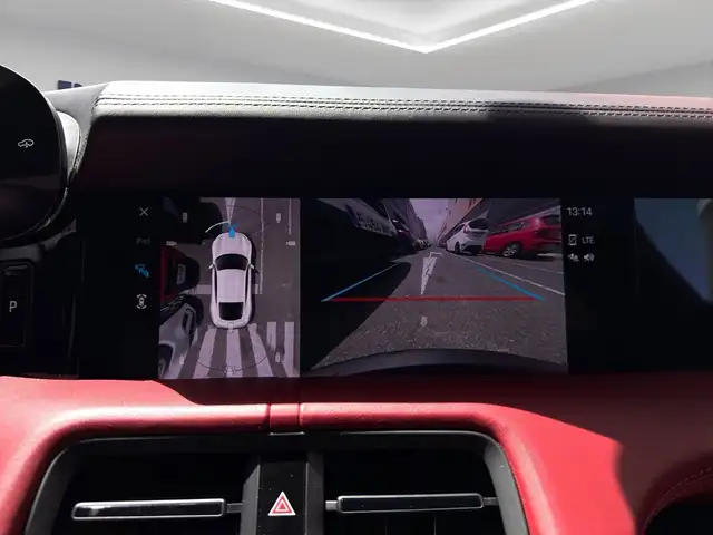 Porsche Taycan view 11