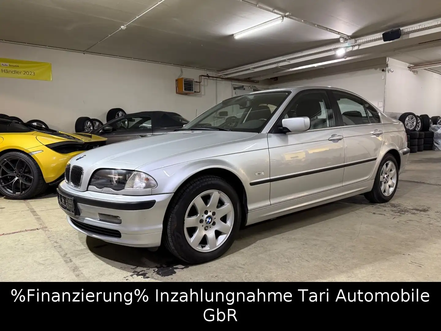 BMW 320 i Limousine Leder,Xenon,PDC,1.Hand(Dr.),92tkm Silber - 2