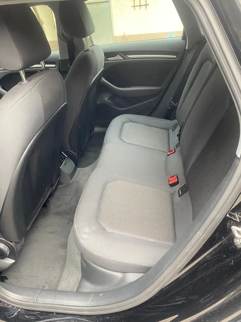 Audi A3 A3 Sportback Diesel 2.0 TDI Sportback (clean diese Schwarz - 2