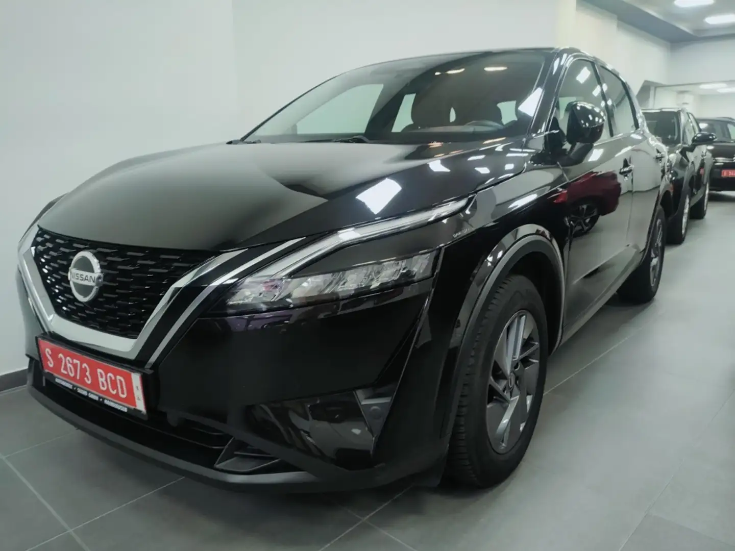 Nissan Qashqai 1.3 DIG-T mHEV 12V Acenta 4x2 Aut. 116kW Noir - 2
