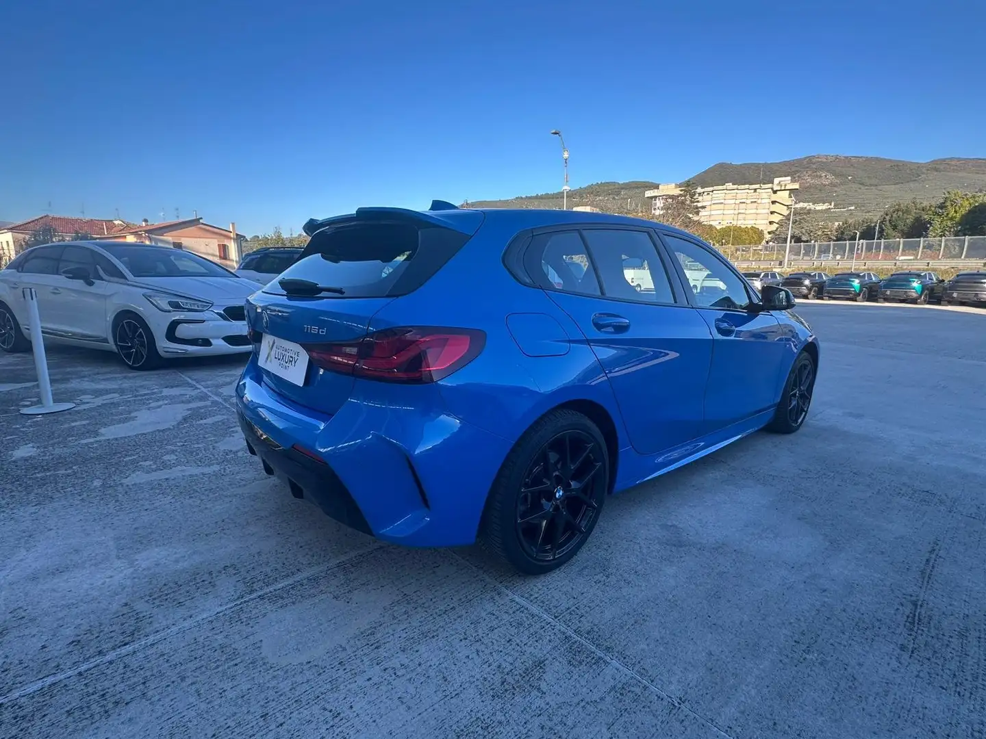 BMW 116 Serie 1 F40 116d Msport Bleu - 2