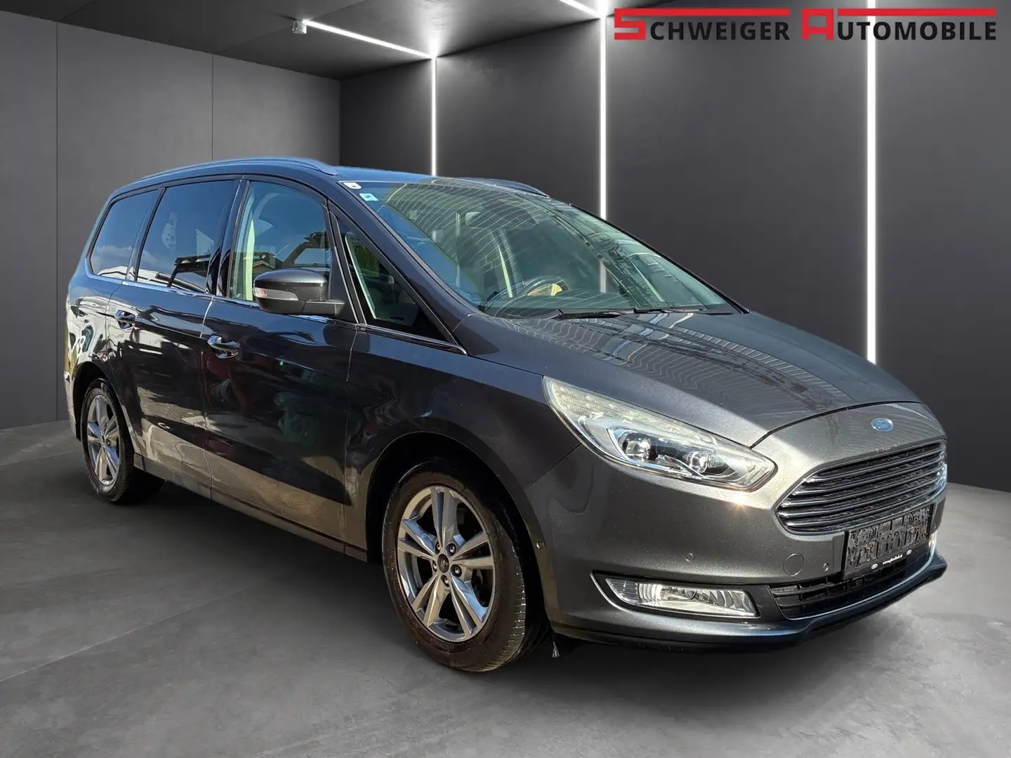 Ford Galaxy 2,0 TDCi AWD Titanium AT 7-Sitzer, Leder, ACC, Nav Gris - 2