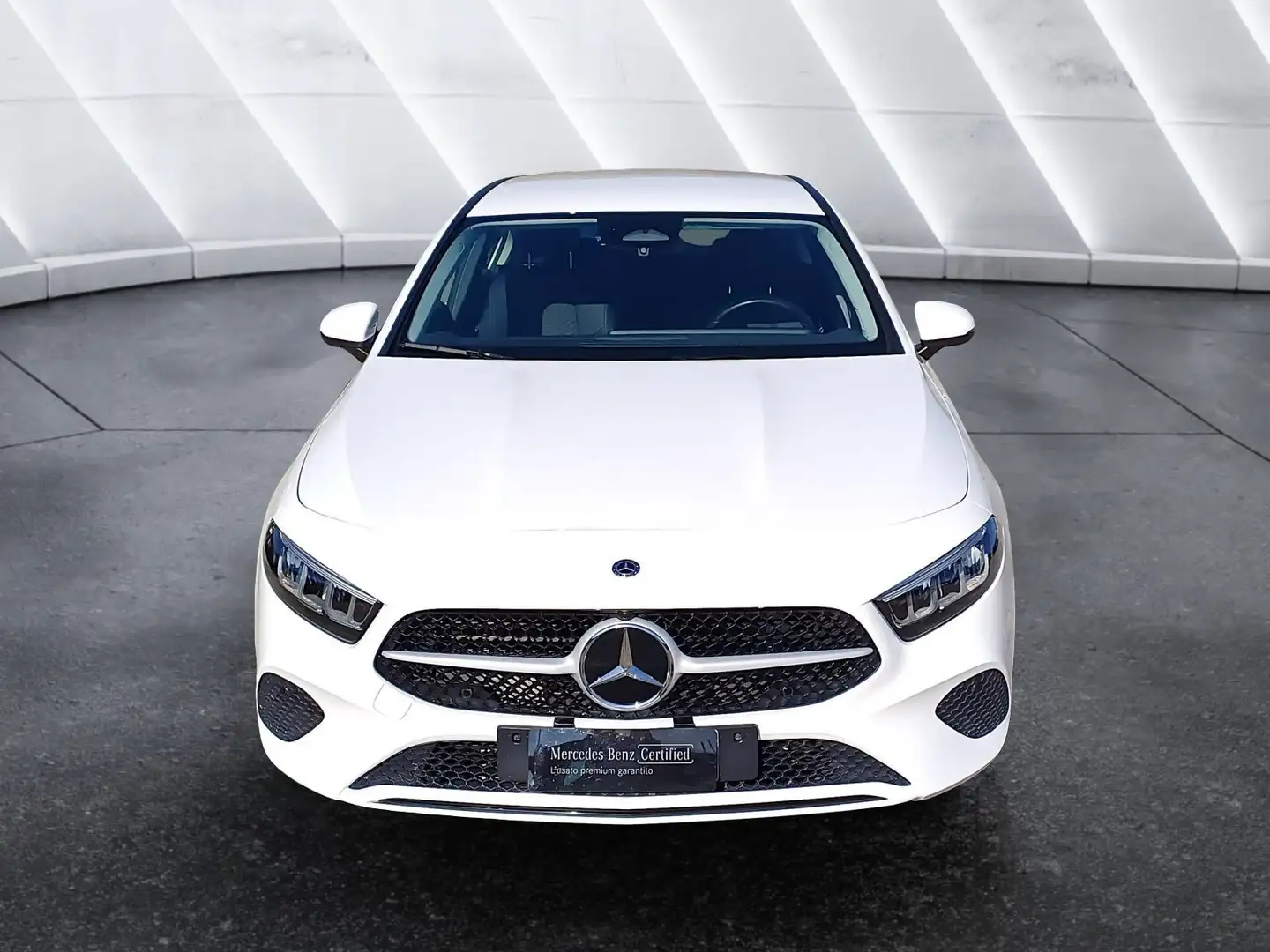 Mercedes-Benz A 180 A 180 d Advanced auto Bianco - 2