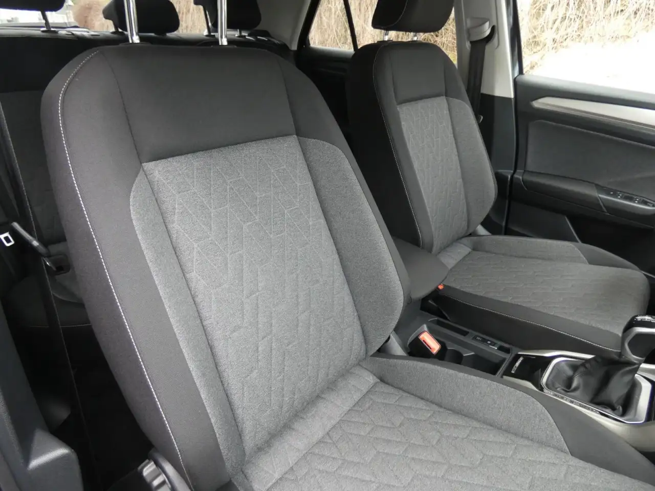 Volkswagen T-Roc 2.0 TDI Move LED Navi SHZ ParkAssist Klima Klima 5