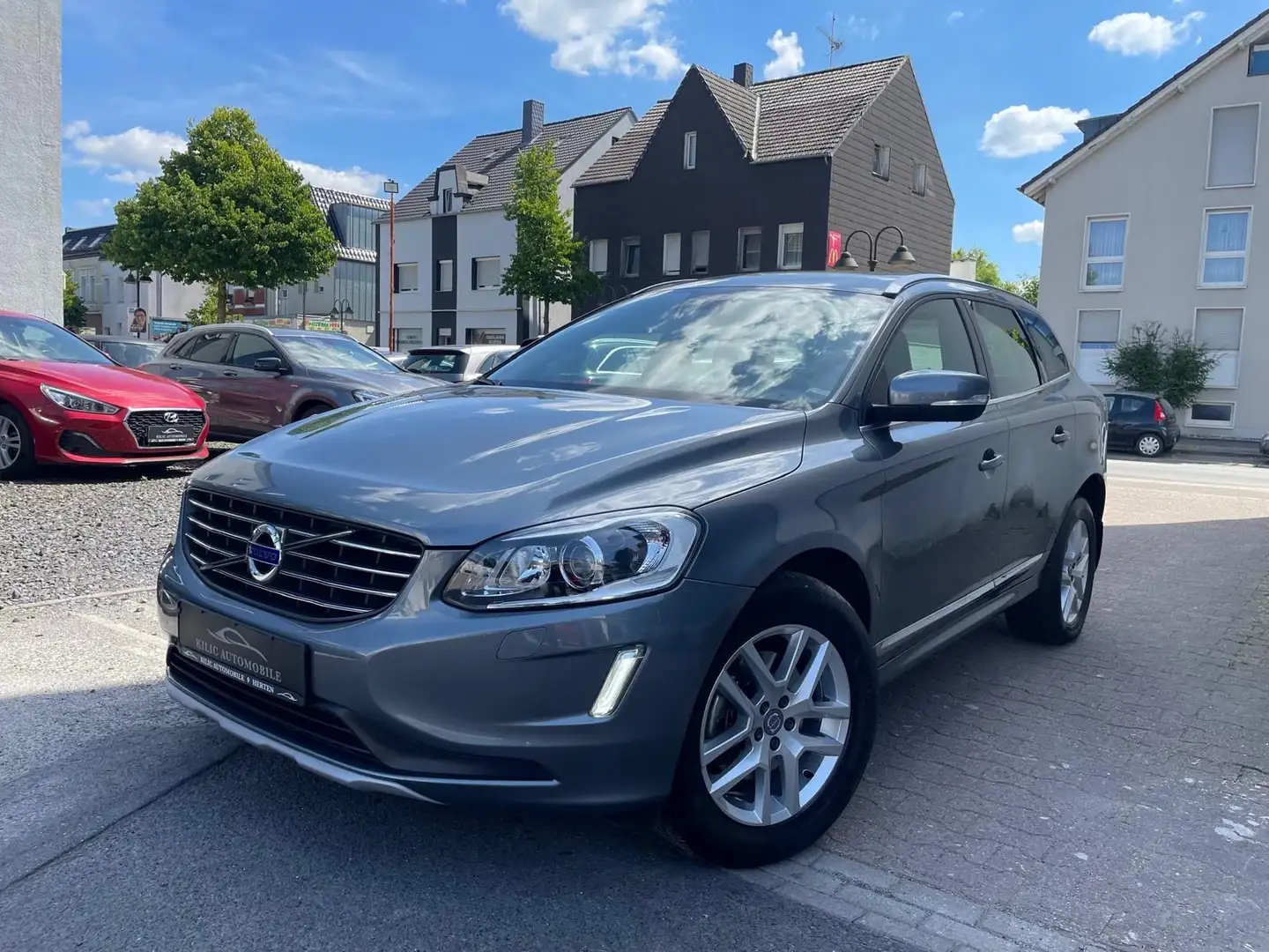 Volvo XC60 Summum 2.Hand*Navi*Bi-Xenon*Kamera*AHK Grey - 1