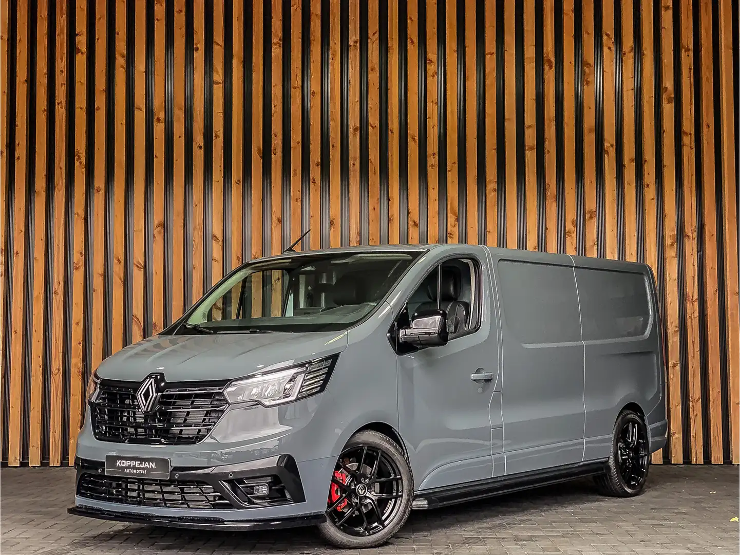 Renault Trafic 2.0 BluedCi 170PK Automaat Extra Bestelwagen | BPM Grijs - 2
