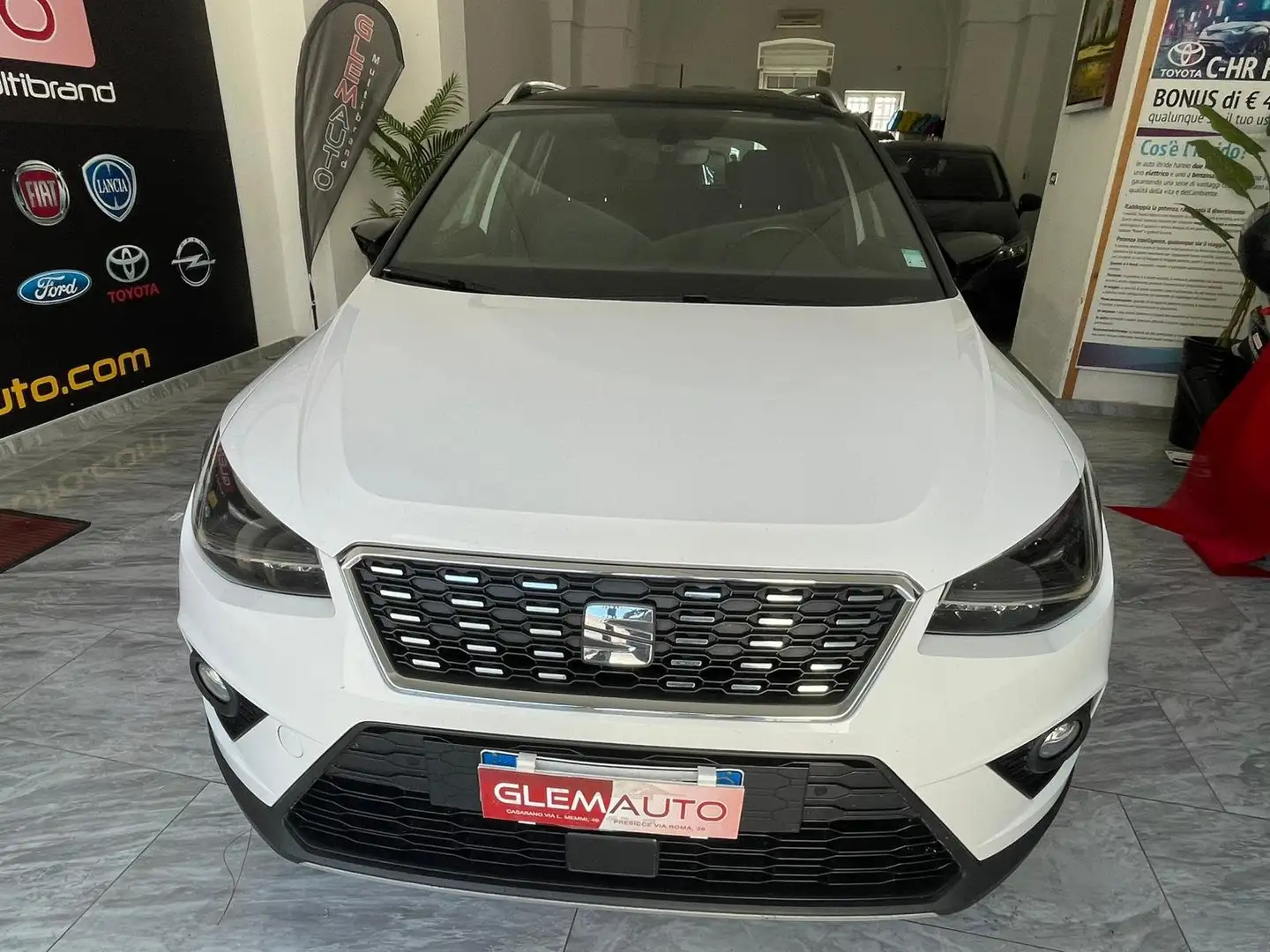 SEAT Arona Arona 2017 1.0 tgi Xcellence 90cv Blanc - 1