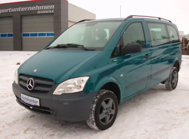 Mercedes-Benz Vito Kombi 4x4 113 CDI kompakt.AHK.SHZ