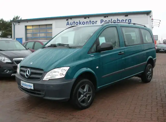 Mercedes-Benz Vito Kombi 4x4 113 CDI kompakt.AHK.SHZ