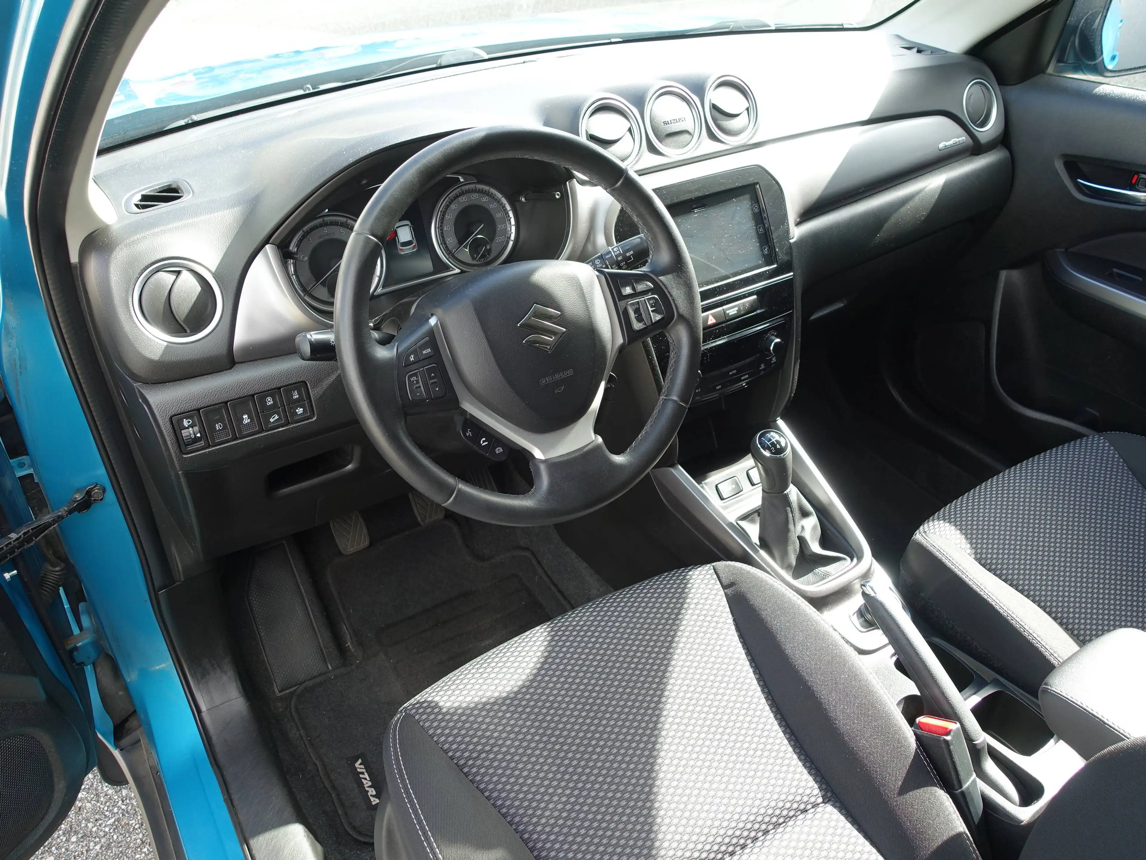 Suzuki Vitara VITARA 1.0 DITC ALLGRIP shine — photo 8