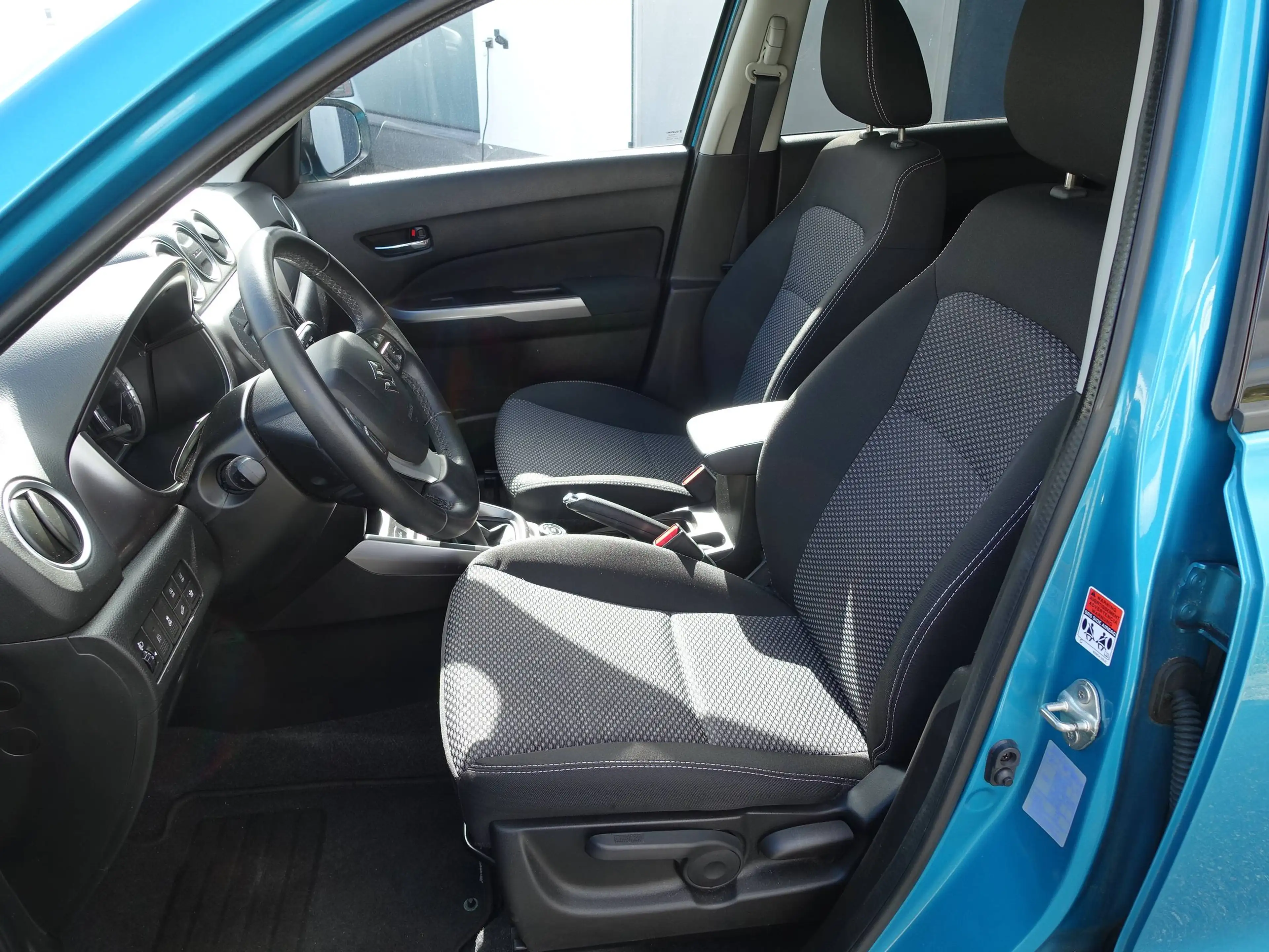 Suzuki Vitara VITARA 1.0 DITC ALLGRIP shine — photo 7