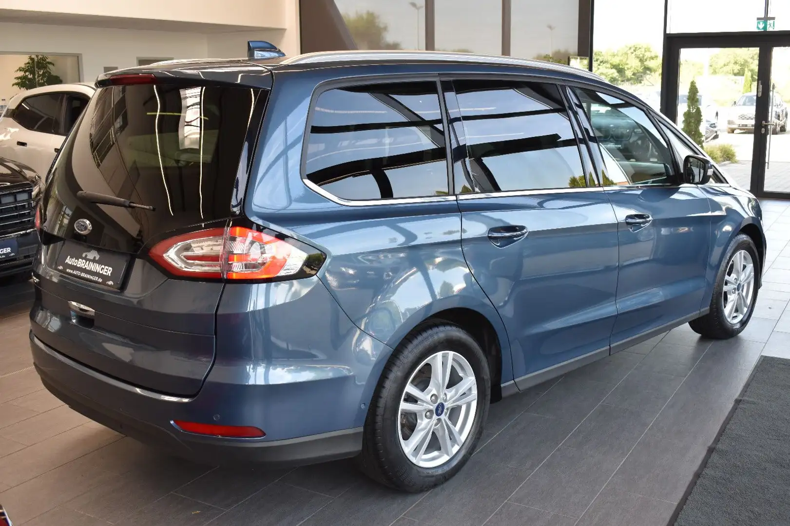 Ford Galaxy 2.0TDCi Titanium Aut. 7-Sitzer LED~Navi3D Blau - 2