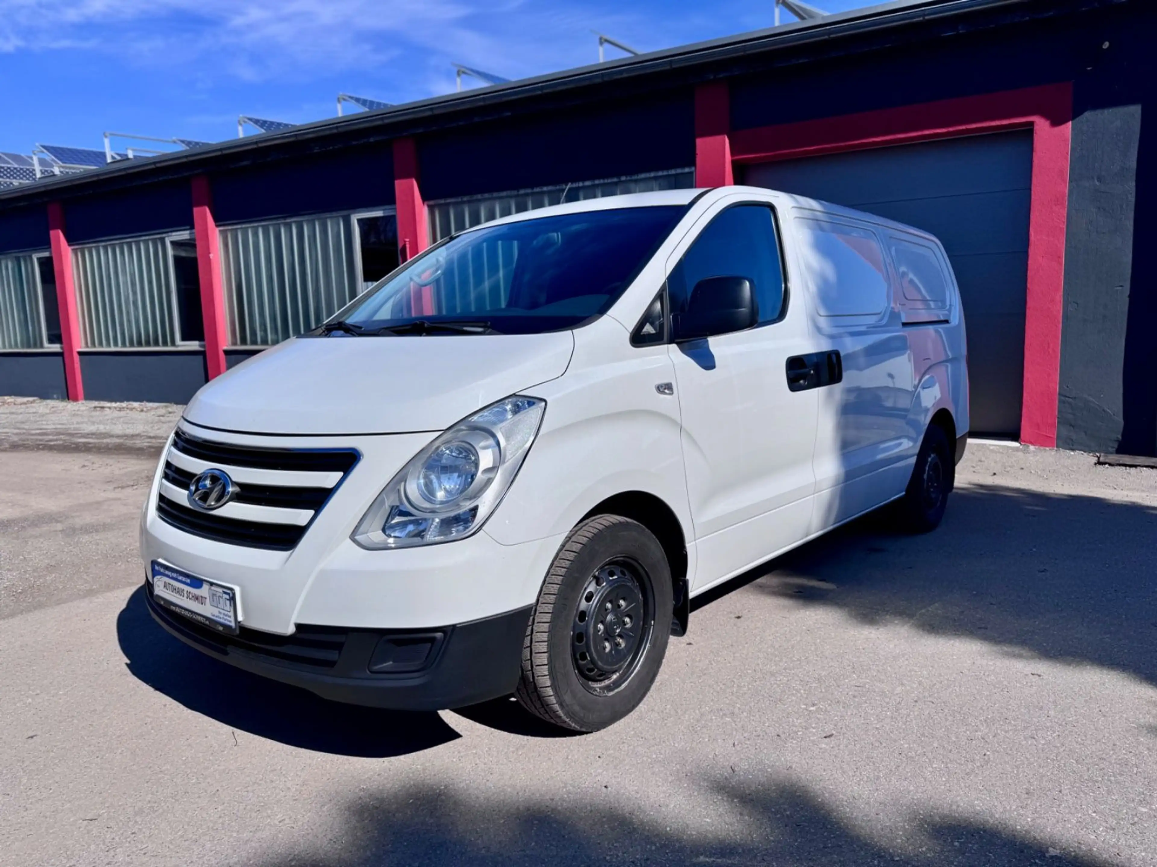 Hyundai H-1 Kasten AHK 3xSitz 2xSchiebetür Mehrwertsteuer