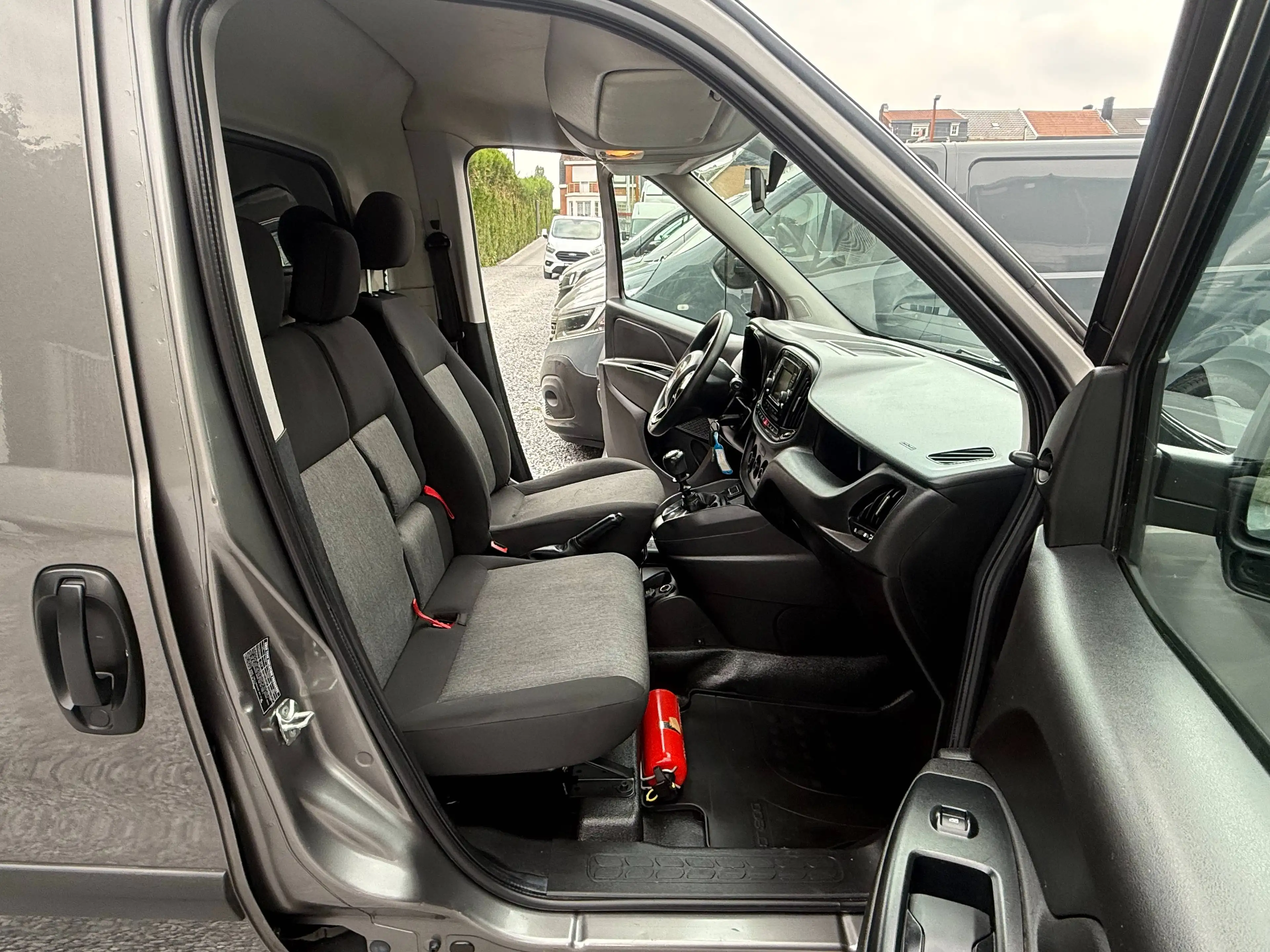 Fiat Doblo Doblo MAXI 3 PLACES - 1.6 Multijet - UTILITAIRE - TVA DEDUCTIBLE - A VOIR — photo 12