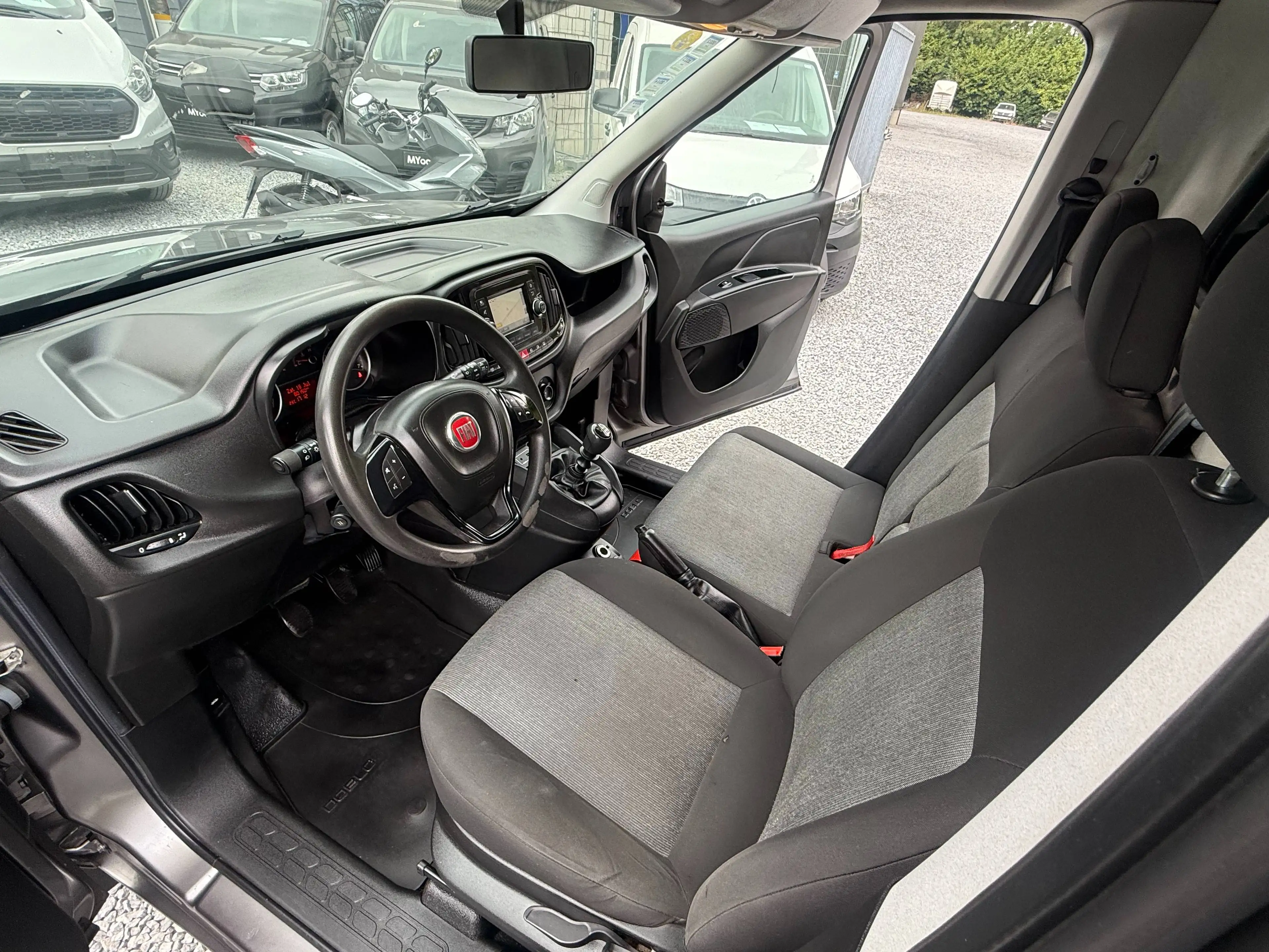 Fiat Doblo Doblo MAXI 3 PLACES - 1.6 Multijet - UTILITAIRE - TVA DEDUCTIBLE - A VOIR — photo 15