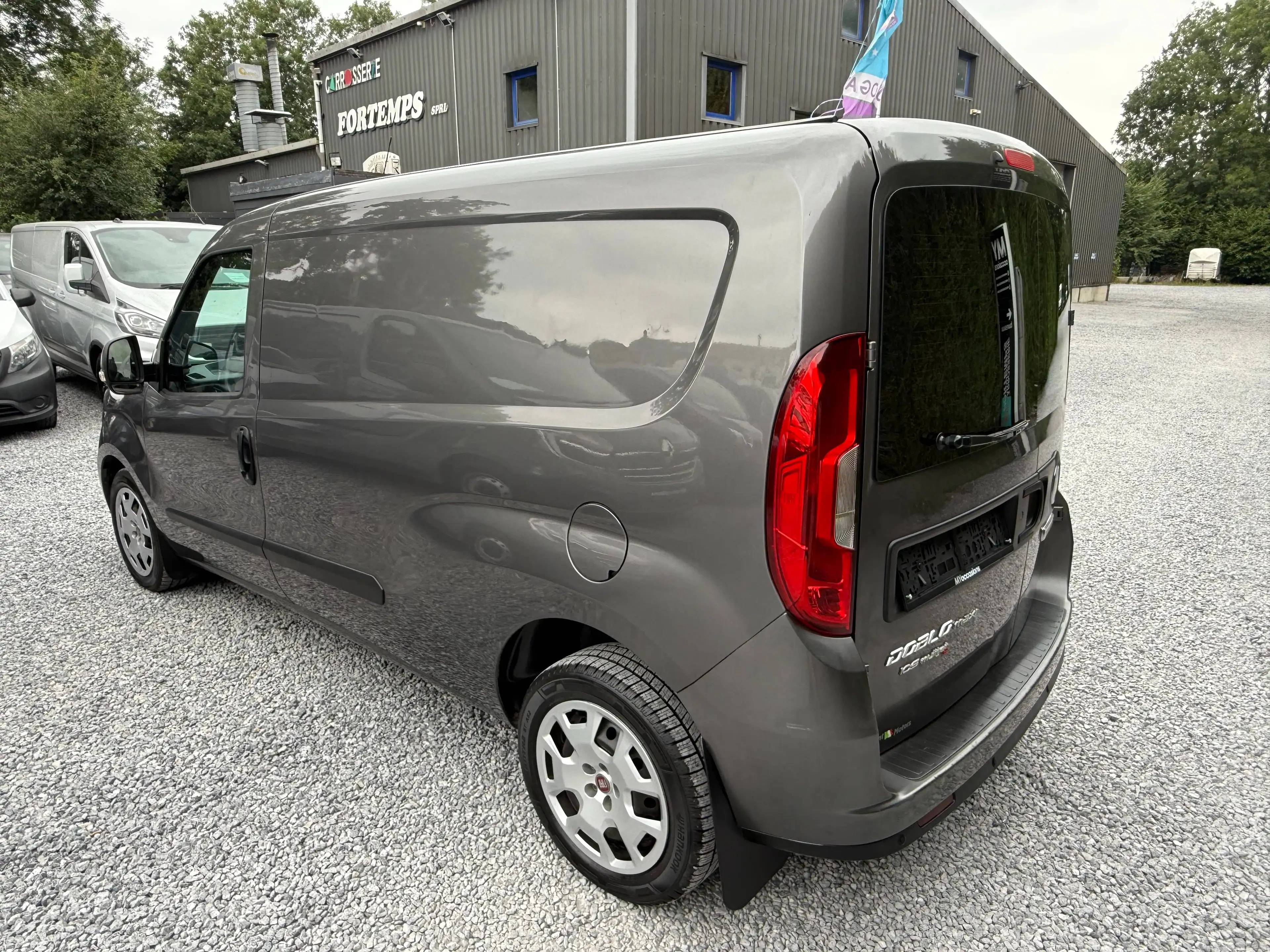 Fiat Doblo Doblo MAXI 3 PLACES - 1.6 Multijet - UTILITAIRE - TVA DEDUCTIBLE - A VOIR — photo 4