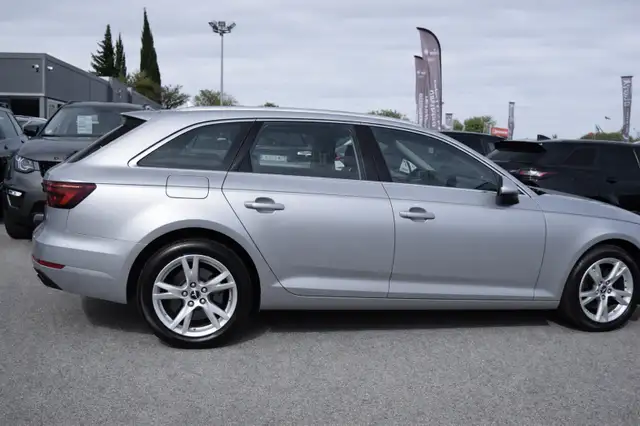 Audi A4 view 3