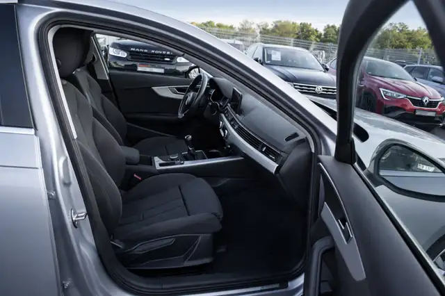 Audi A4 view 6