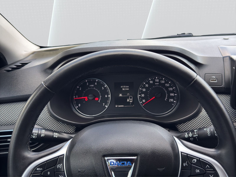 Dacia Jogger TCe 110 Comfort, 1.Hand,AHK,Winter Paket — photo 12
