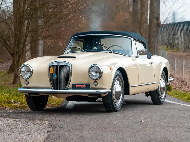 Lancia Aurelia B24 Convertibile