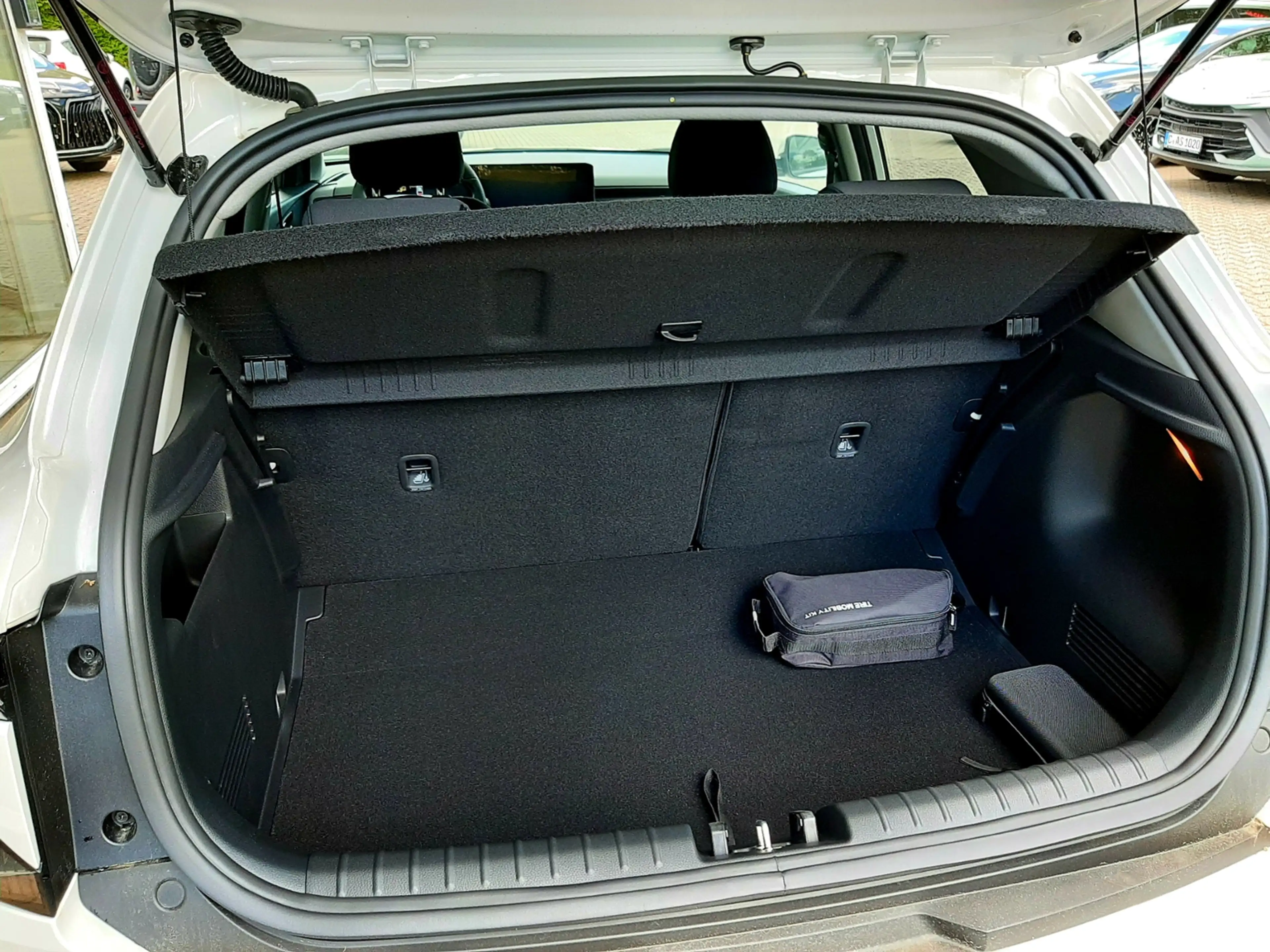 Kia Stonic 1.0T 48V MHEV MT Comfort MJ26 — photo 12