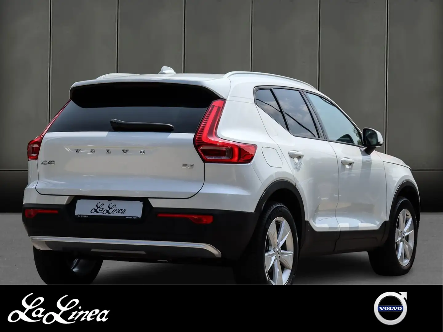Volvo XC40 B3 (B) Core #PDC/ RFK/ Navi/ Winter pkt./ LED/ AHK Blanco - 2