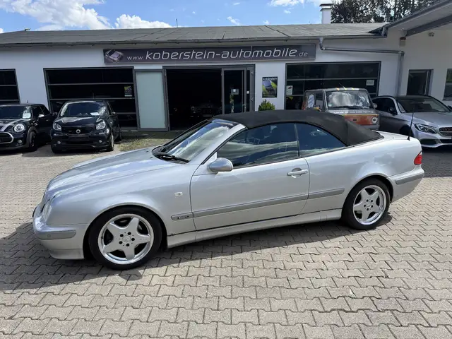 Mercedes-Benz CLK 320 AMG Räder,Leder, kein TÜV an Bastler