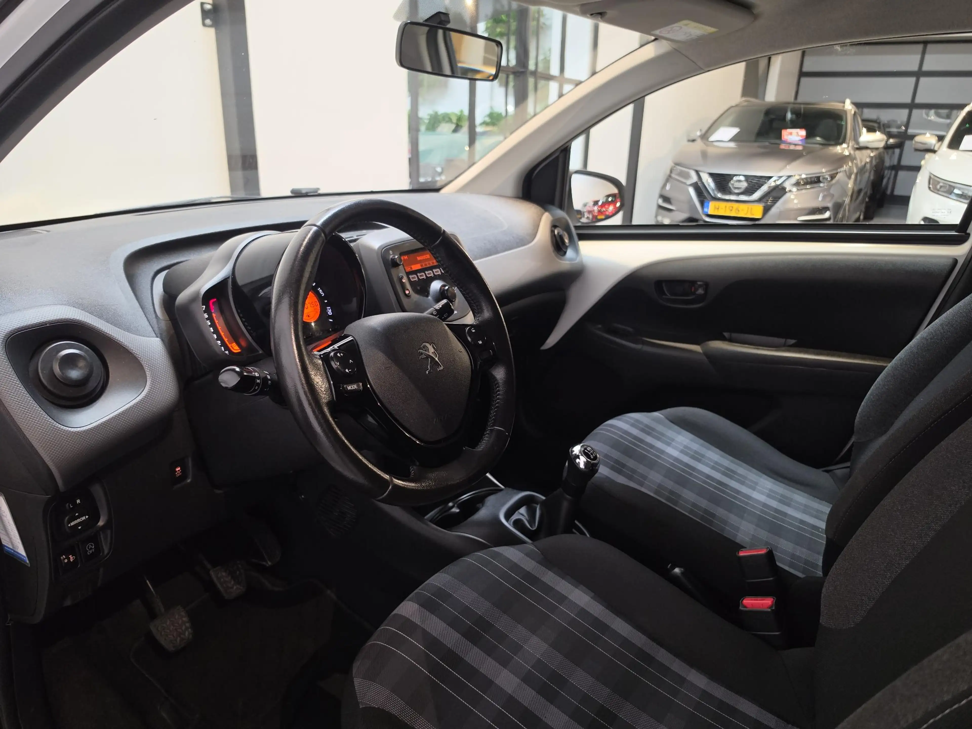 Peugeot 108 1.0 e-VTi Active 5 deurs - Airco — photo 13