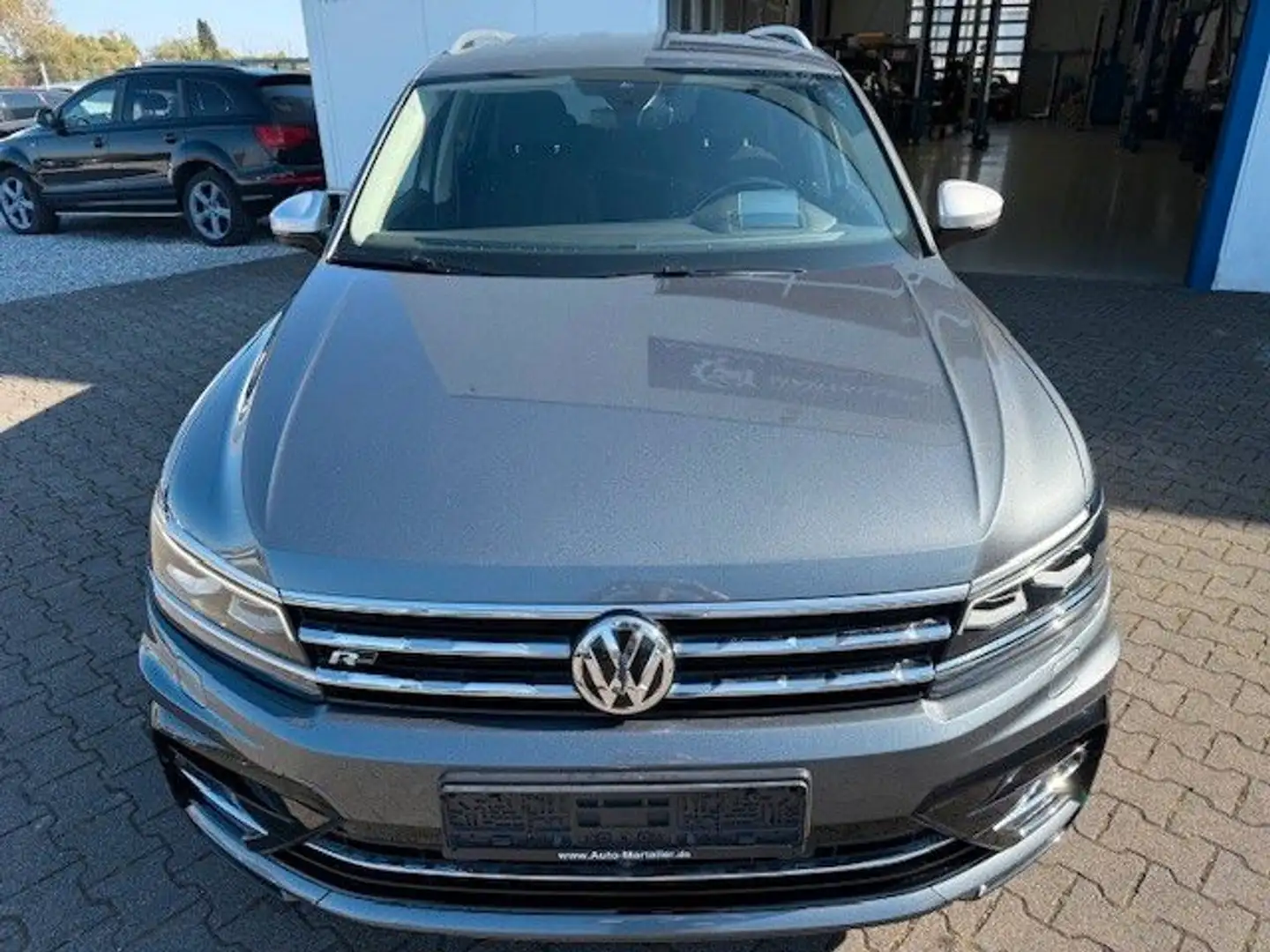 Volkswagen Tiguan Allspace 2.0 TDI R-Line Highline DSG 7Sit Grau - 2
