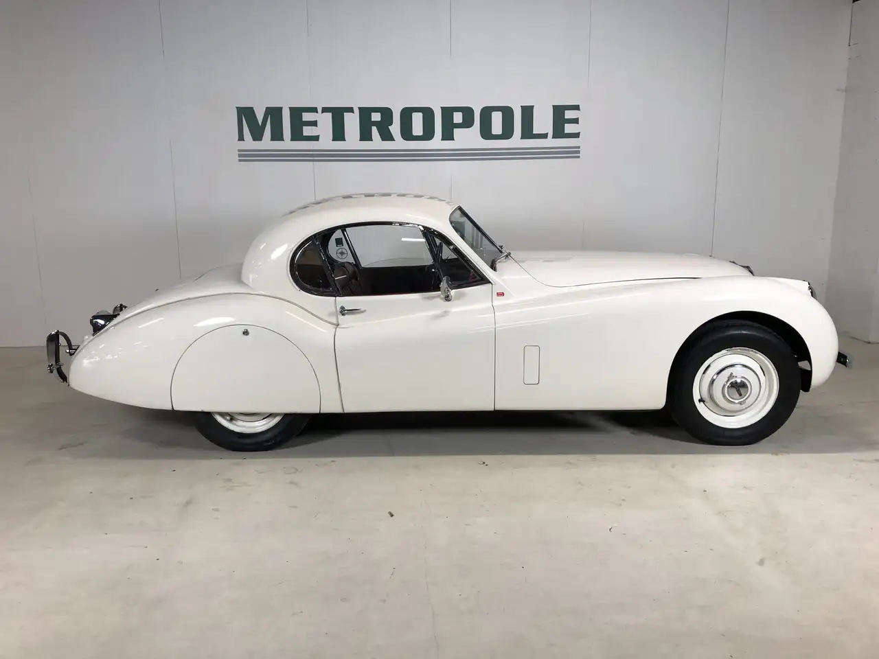 Jaguar XK120 Fixed Head Coupe M0894, foto 2