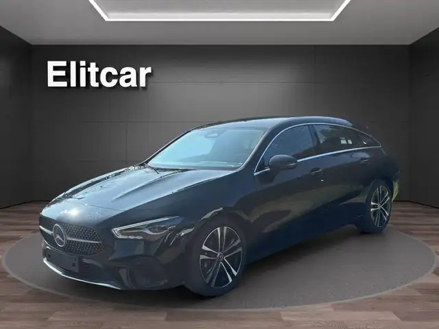 Mercedes-Benz CLA 180 Automatic Shooting Brake Advanced