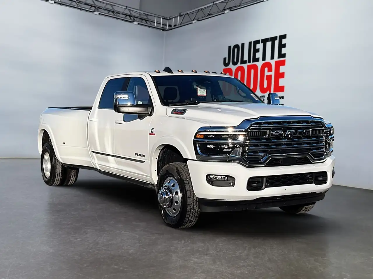 RAM 3500 снимка RAM 3500