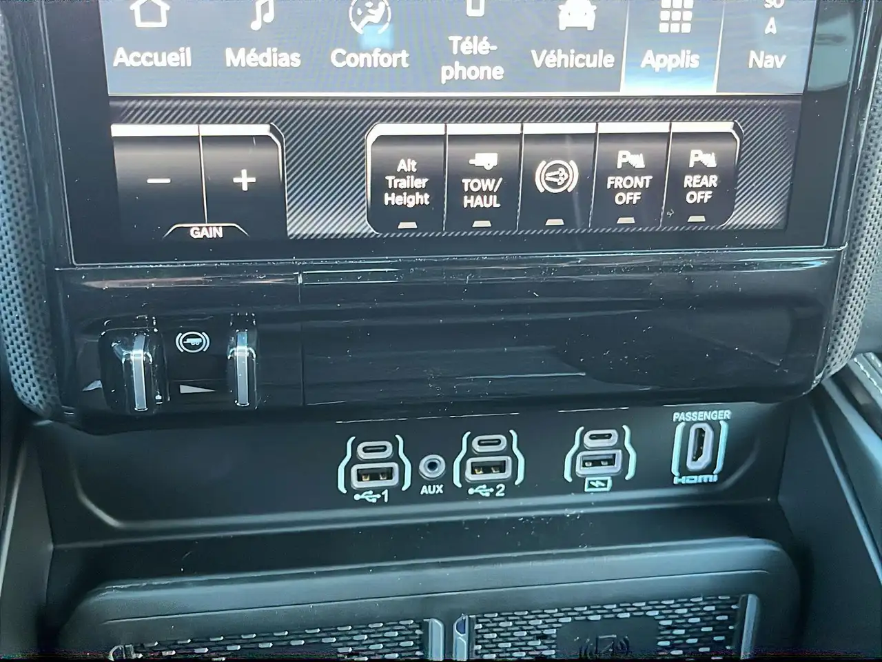 RAM 3500 снимка RAM 3500