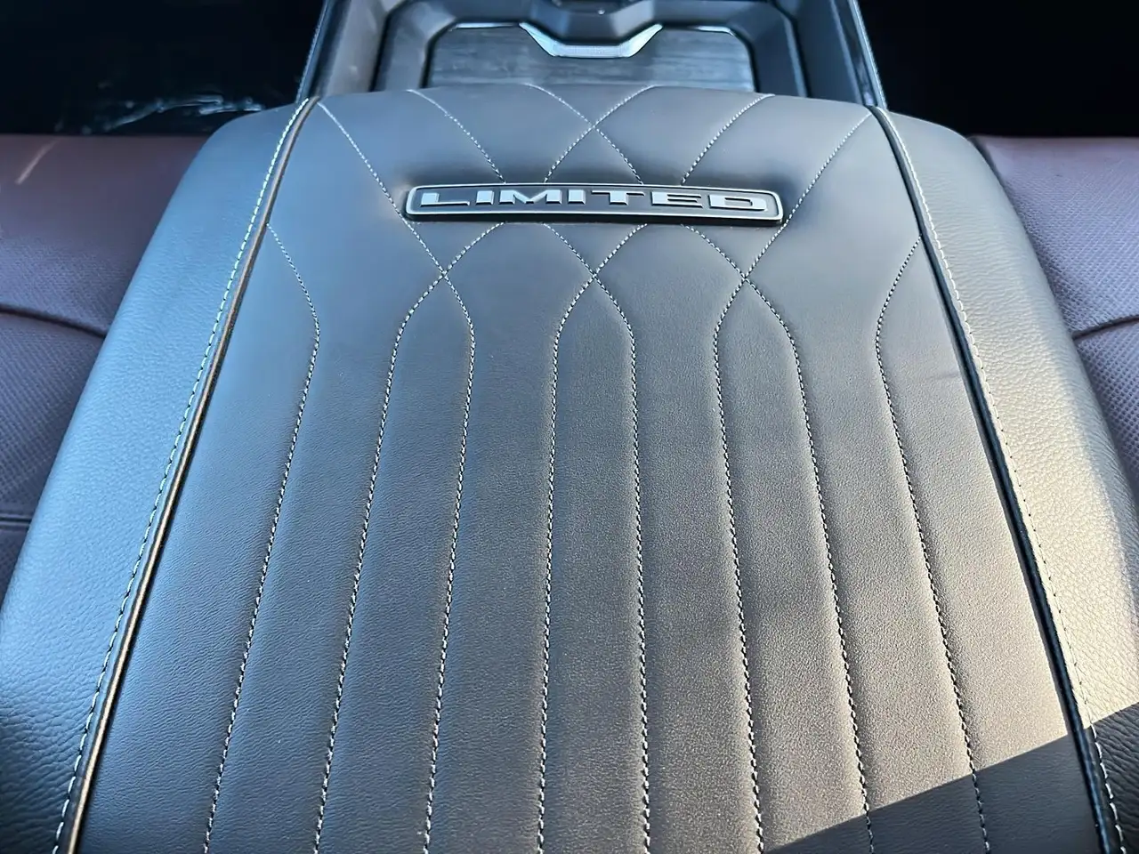 RAM 3500 снимка RAM 3500