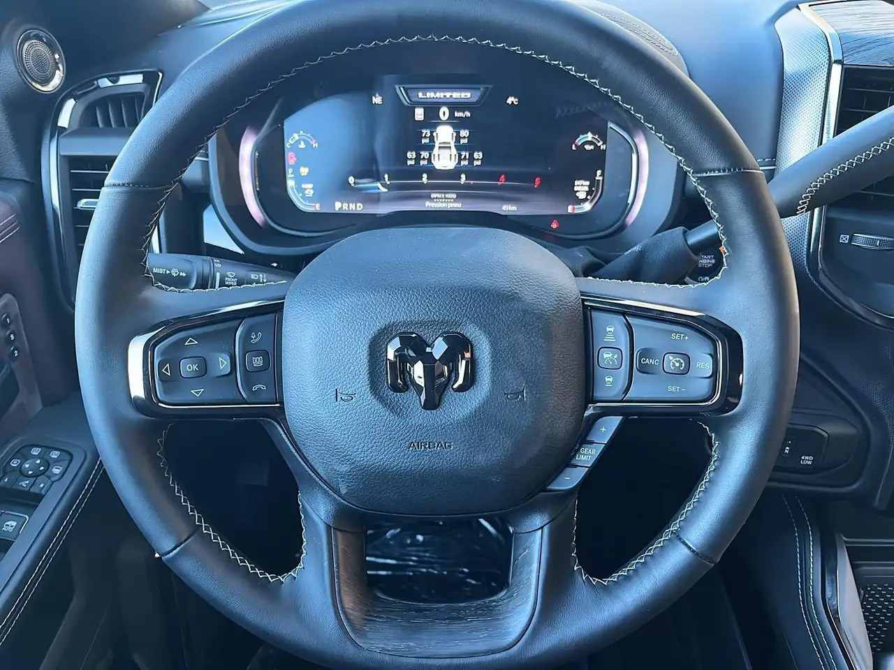 RAM 3500 снимка RAM 3500