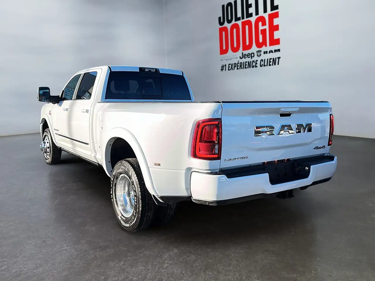 RAM 3500 снимка RAM 3500