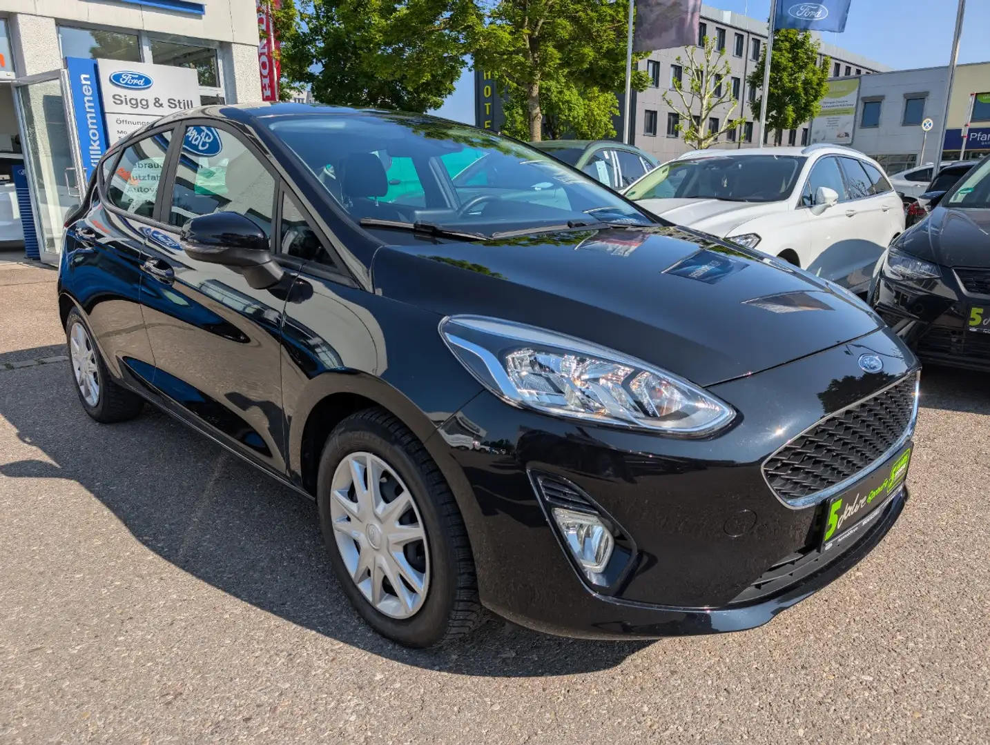 Ford Fiesta 1.1 Cool&Connect KLIMA*APPLINK*SPUR*SHZ*PDC Schwarz - 2