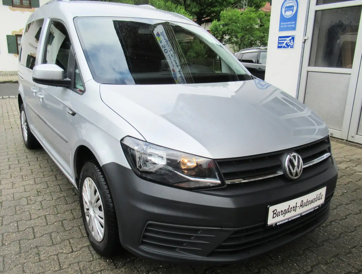 Volkswagen Caddy Trendline BMT 5-Sitzer SHZ Grigio - 1