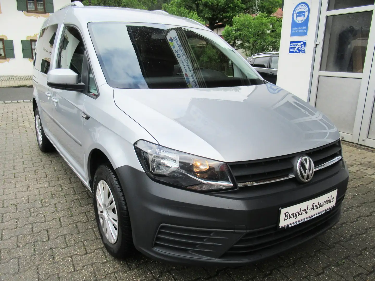 Volkswagen Caddy Trendline BMT 5-Sitzer SHZ Gris - 2