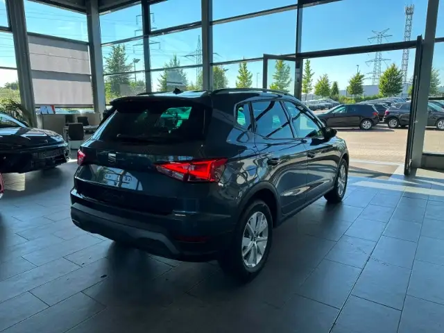 Seat Arona view 5