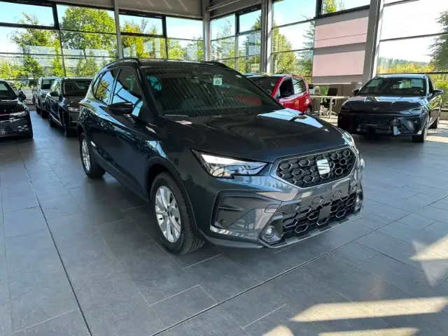 Seat Arona view 3